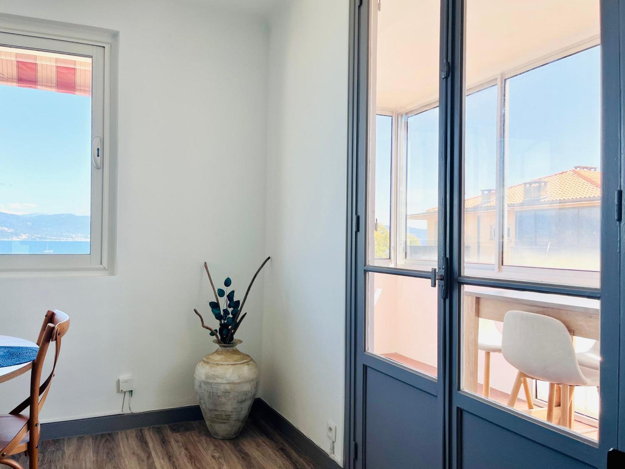 Apartment Front De Beau T3 Climatise Balcon Parking Ajaccio *