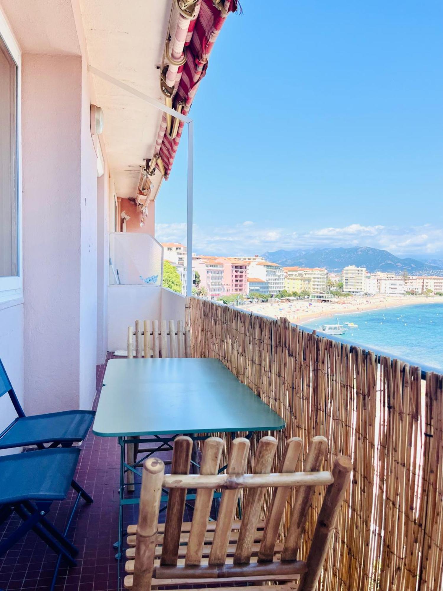 Apartment Front De Beau T3 Climatise Balcon Parking Ajaccio *
